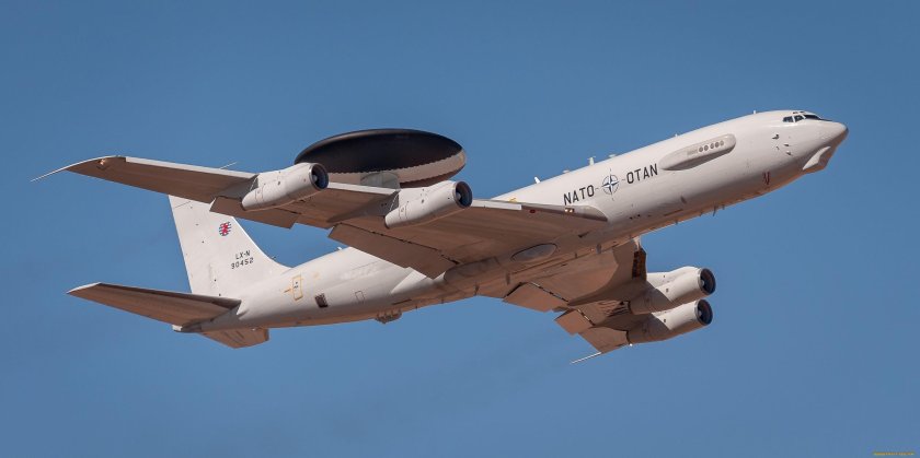 Самолет AWACS E-3a Sentry