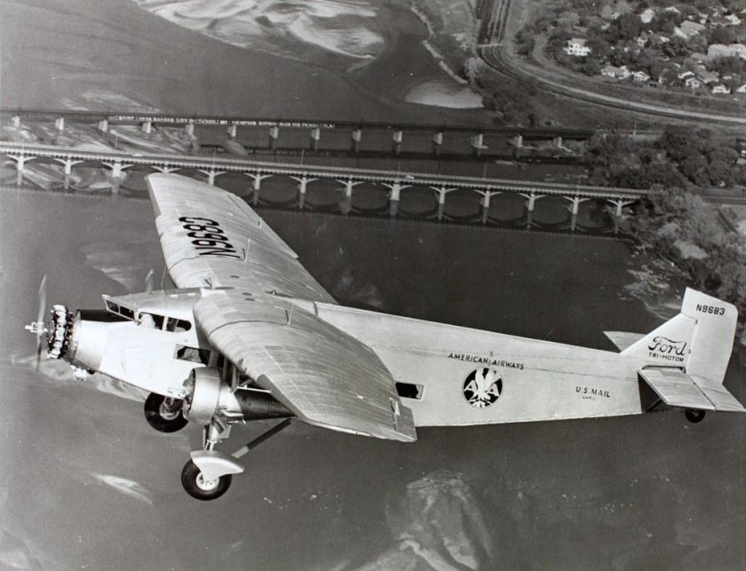 Форд тримотор самолет