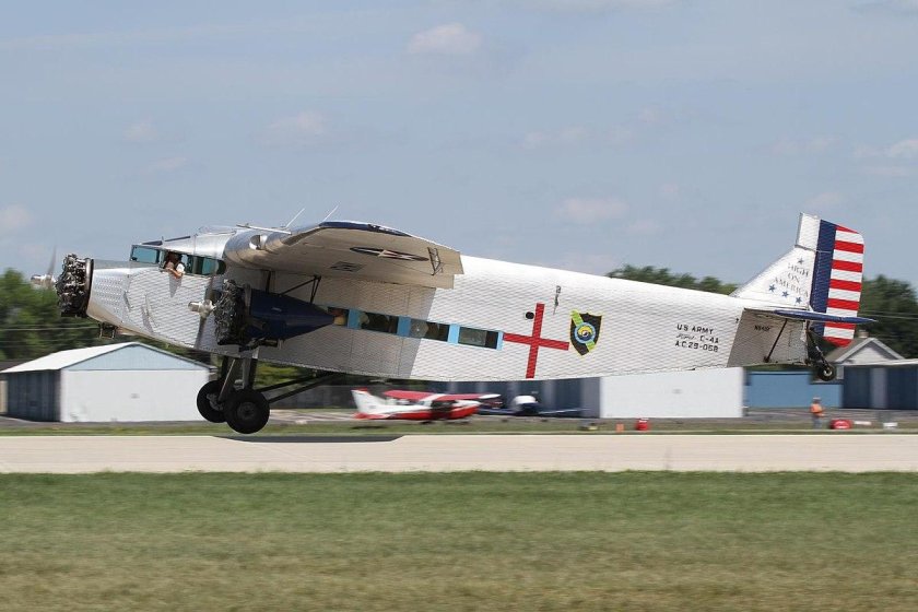 Ford Trimotor самолёт
