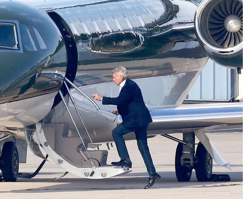 Самолет Харрисона Форда