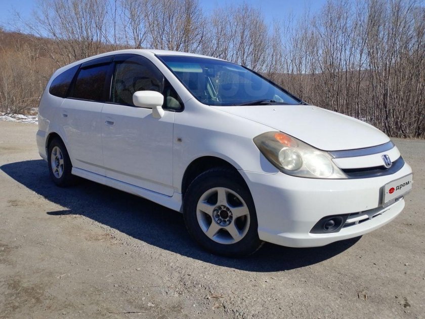 Хонда стрим 2004