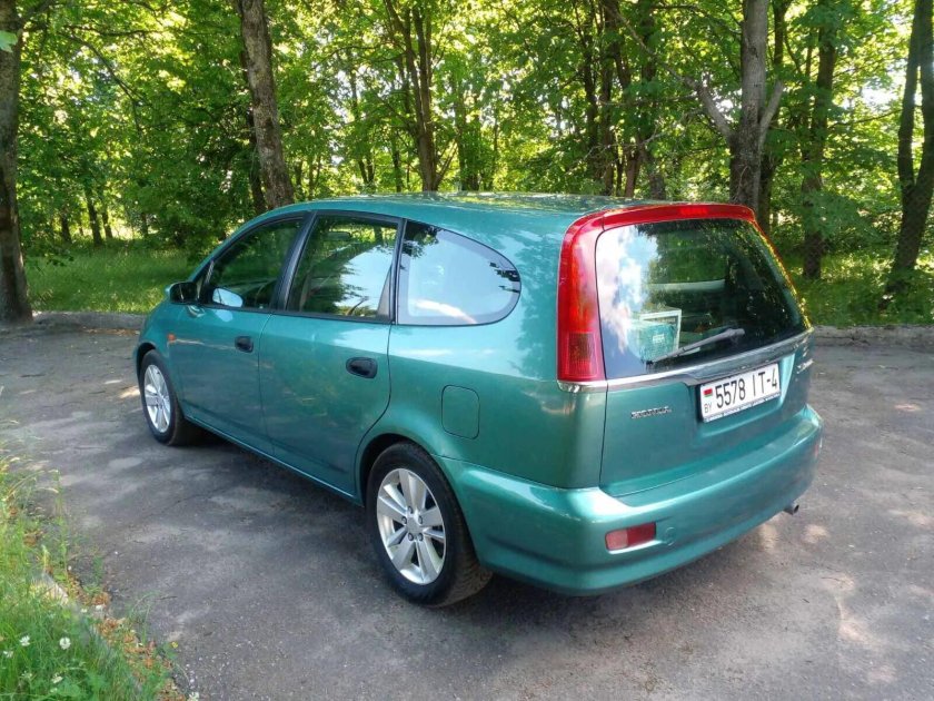 Хонда стрим 1 поколение