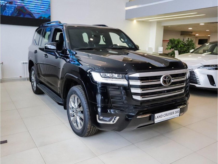 Новый toyota land cruiser 300