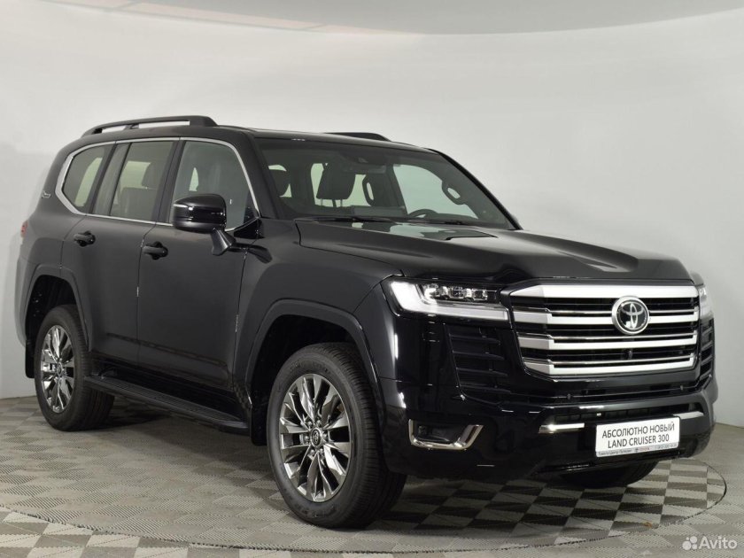 Toyota Land Cruiser 300