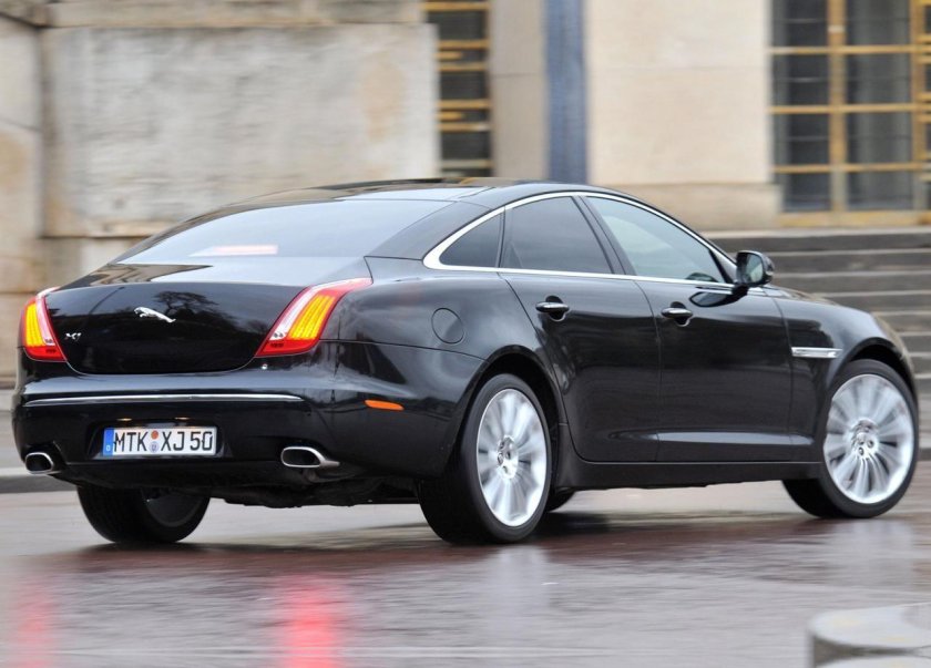 Jaguar XJ 2010