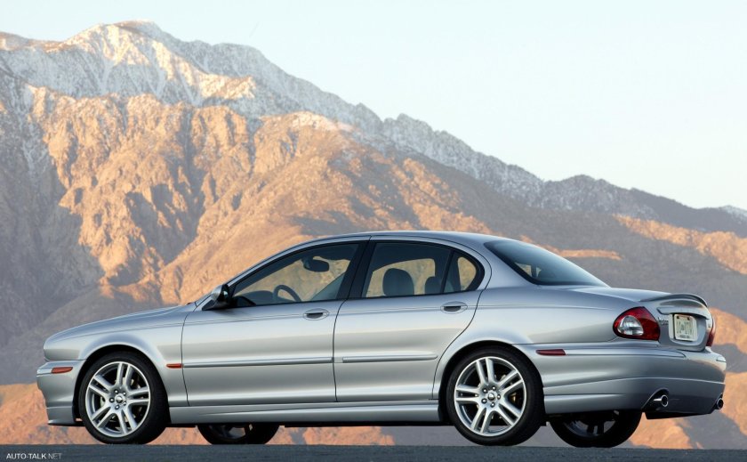 Разобранный Jaguar x-Type