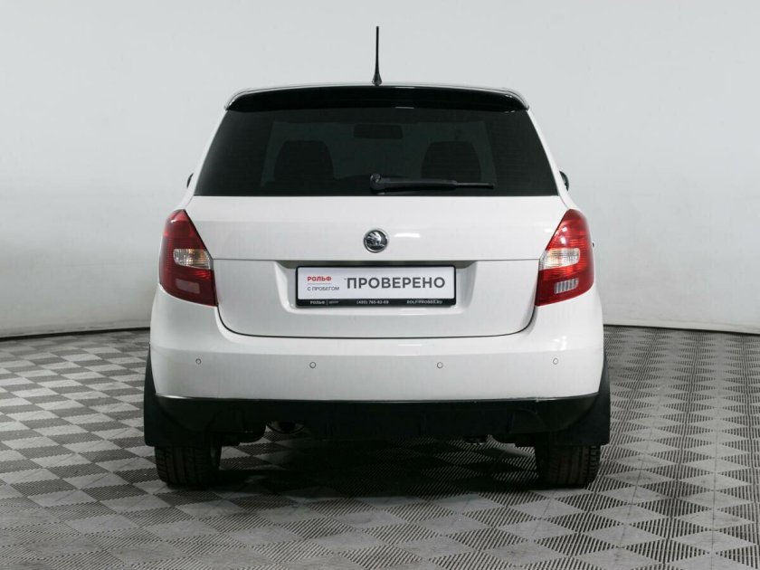 Шкода фабия 2 рестайлинг белый