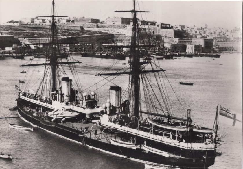 Броненосец Инфлексибл Англия 1881