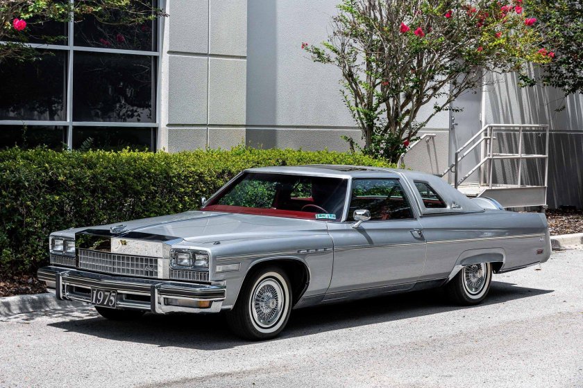 Cadillac fleetwood brougham 1974