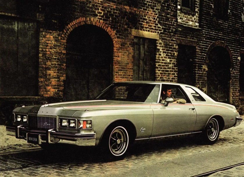 Buick Riviera 1975
