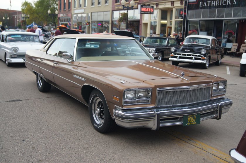 Buick Electra 225
