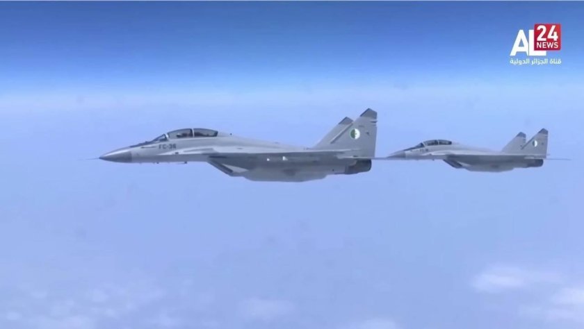 Истребитель фото