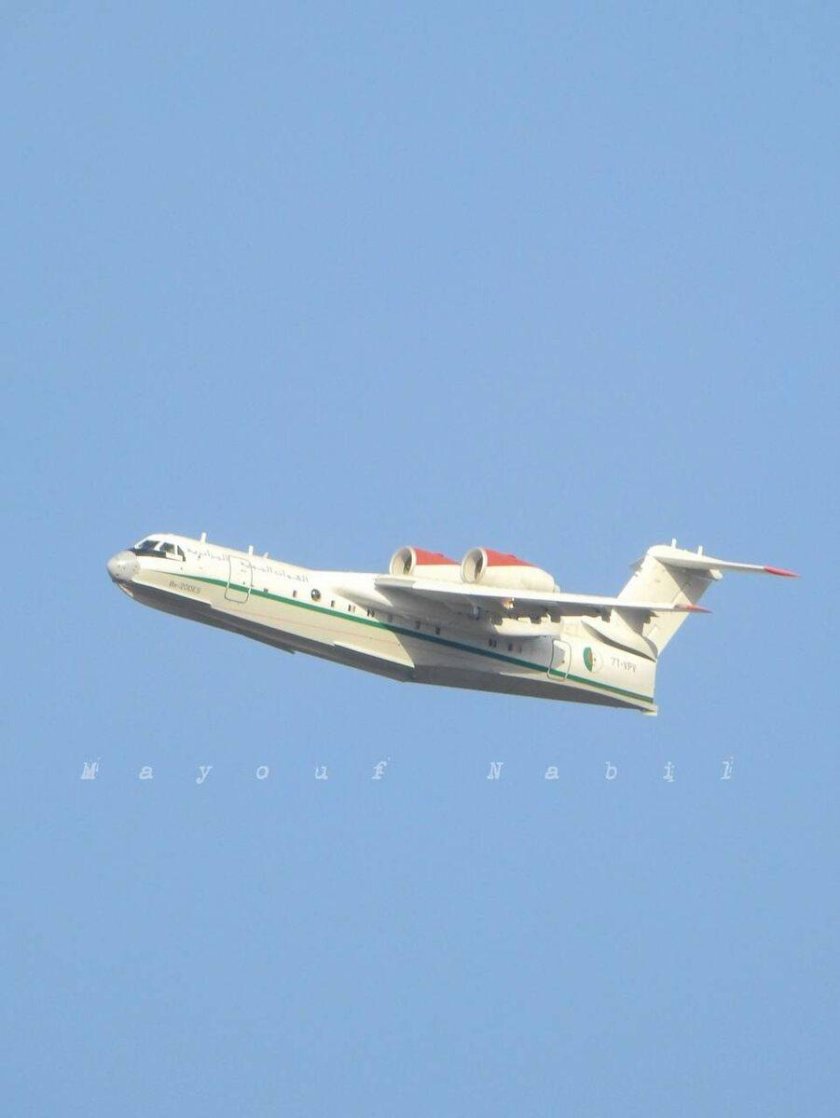 Самолет амфибия бе 200