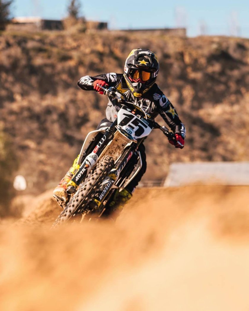 Девушки на эндуро мотоцикле обои