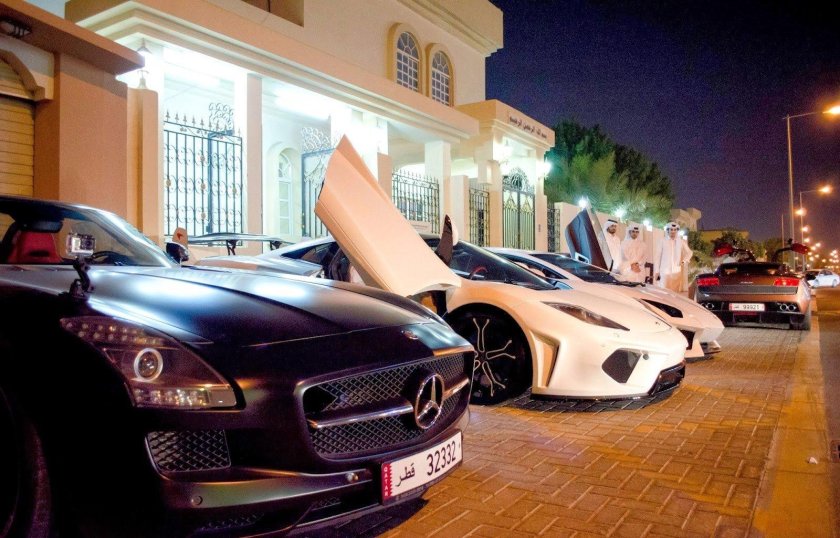 Ламборджини авентадор Золотая Дубай.шейха.