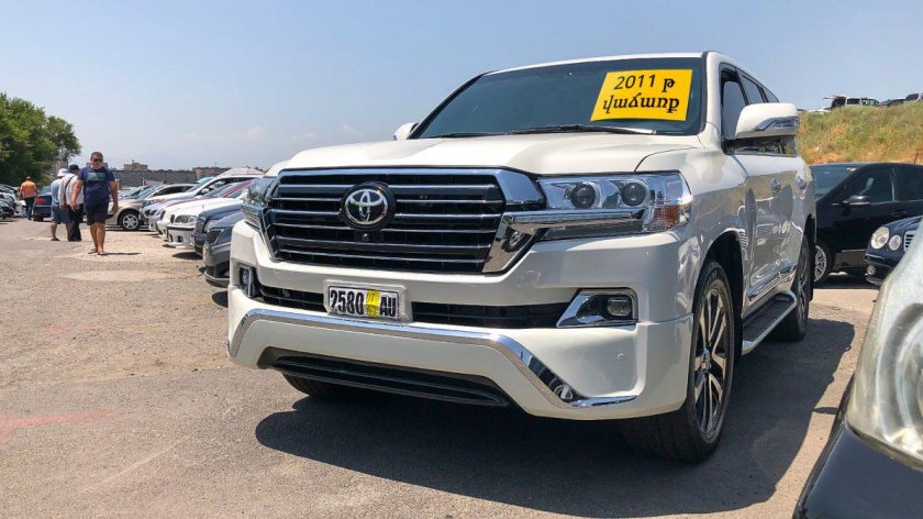 Машины в Армении