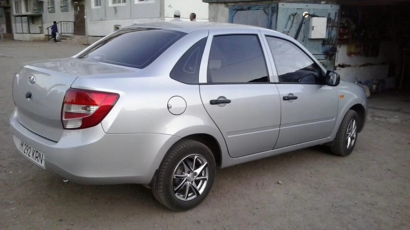 Лада Гранта платина 691