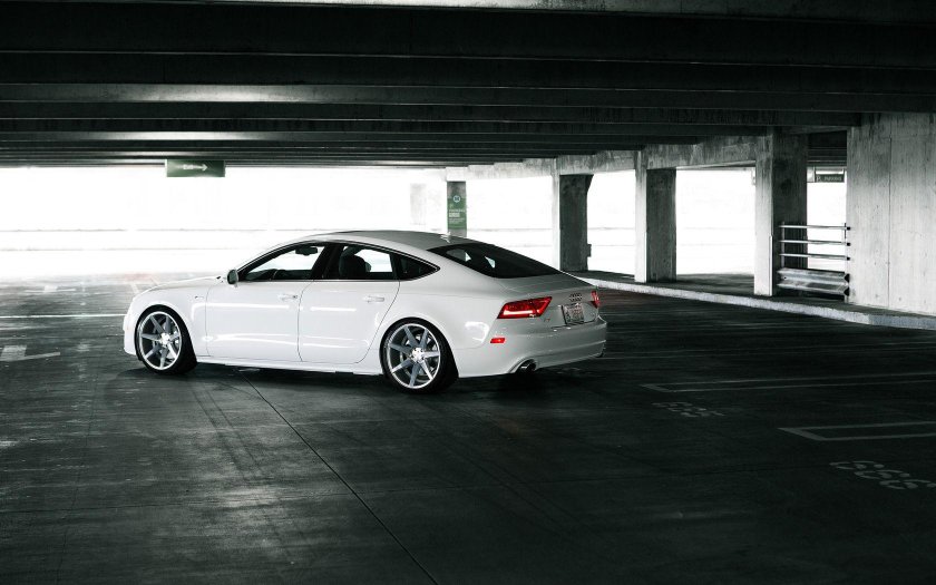 Ауди а7 белая