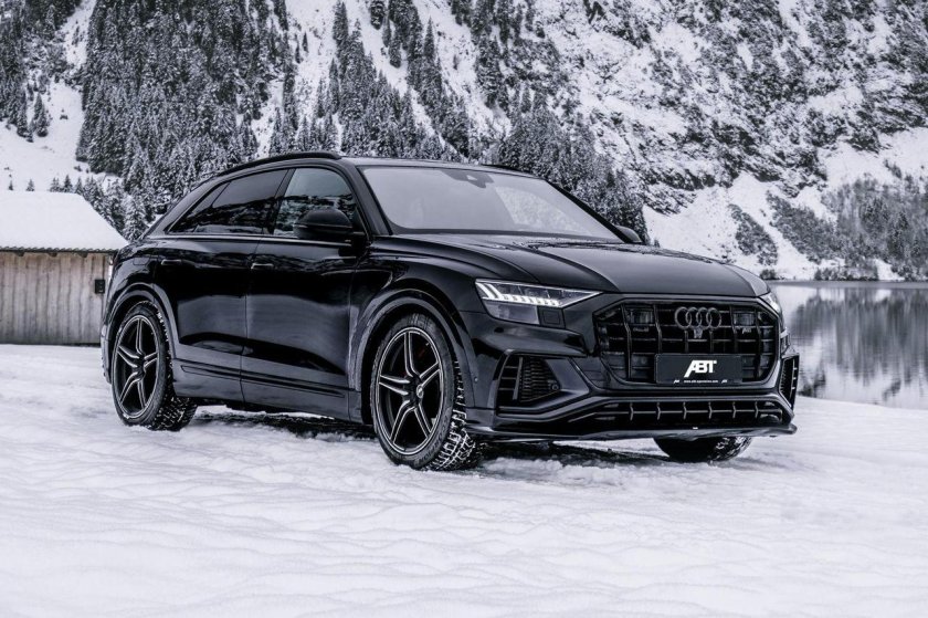 Audi q8 Black