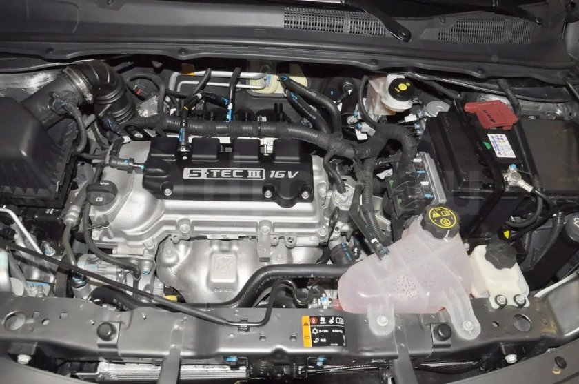 Chevrolet Cobalt 2013 двигатель