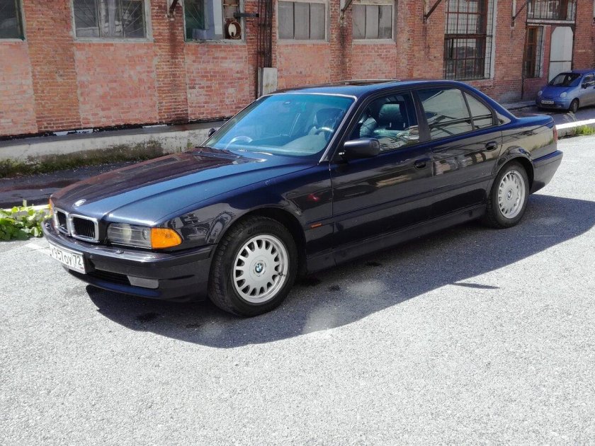 БМВ 740 1998