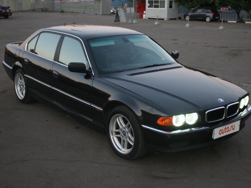 BMW 740 2001