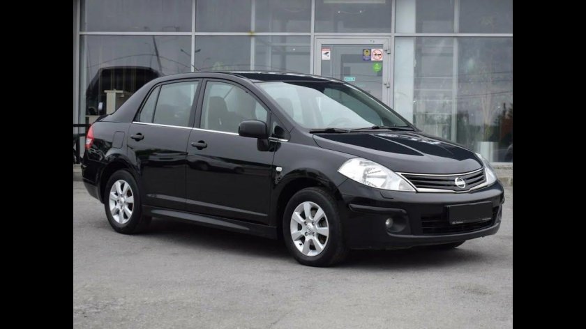 Nissan Tiida 2012