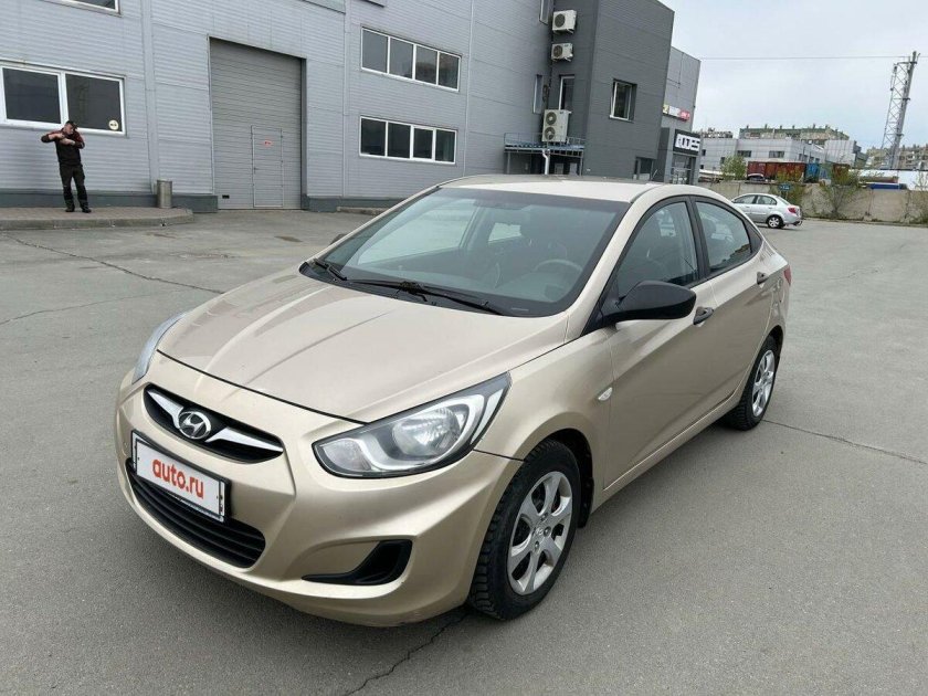 Hyundai solaris 2013