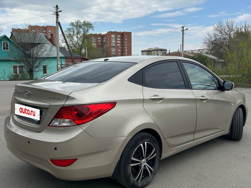 Хендай солярис 2011