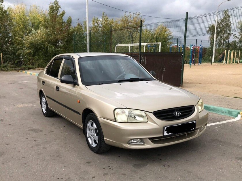 Hyundai Accent 2010 беж