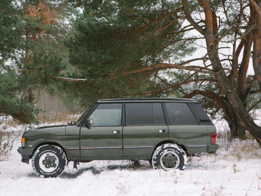 Land Rover с драконом