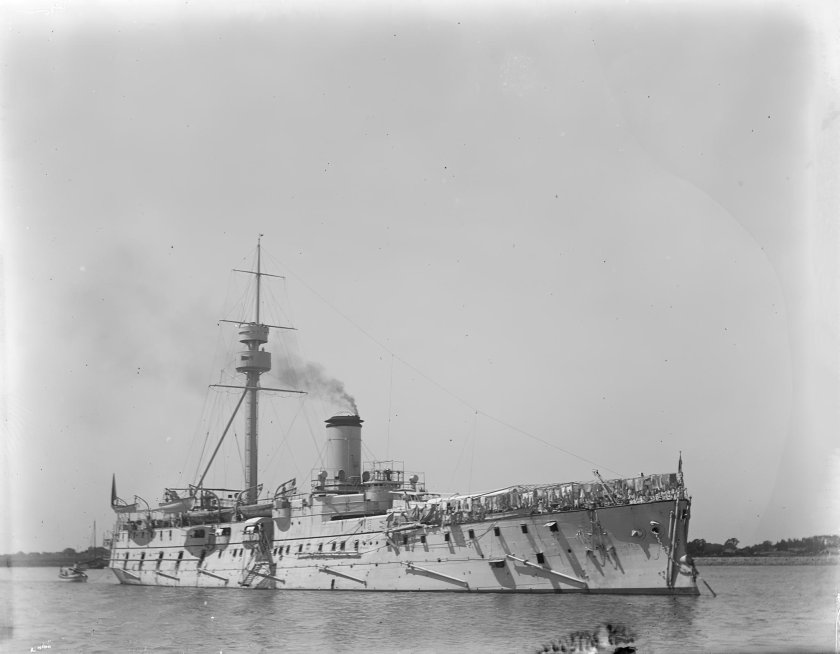 Хасидатэ бронепалубный крейсер