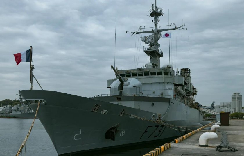 Французский фрегат