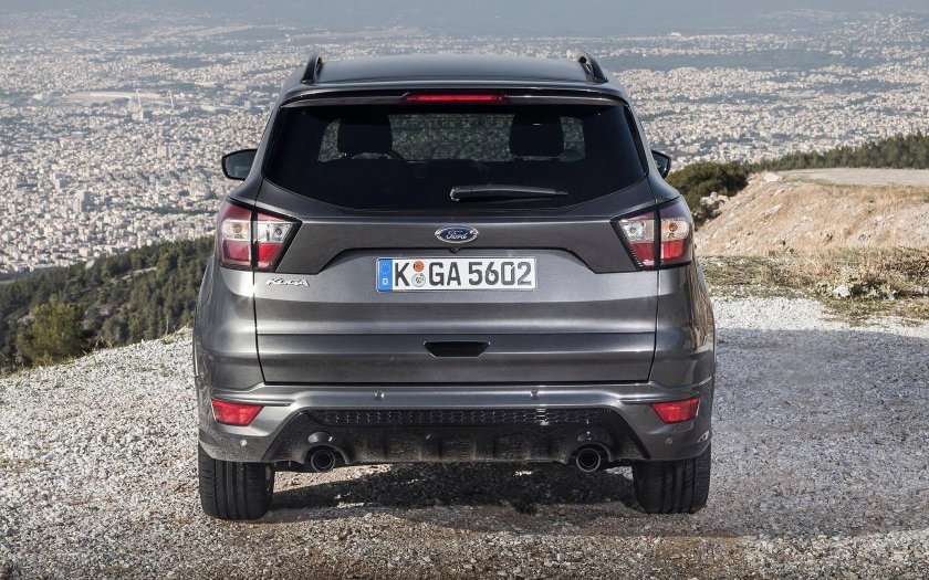 Форд Куга 2017 зади