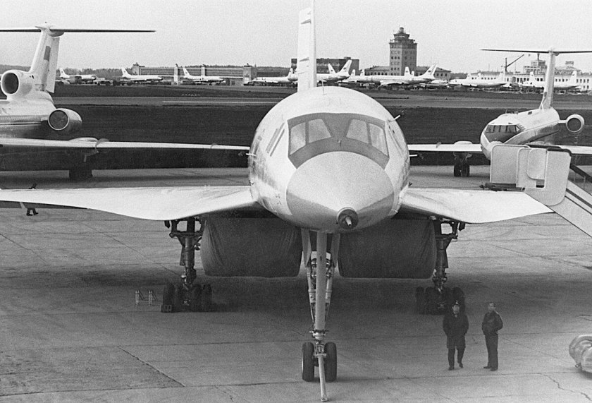 Ту-144 пассажирский самолёт
