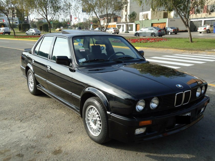 BMW 325