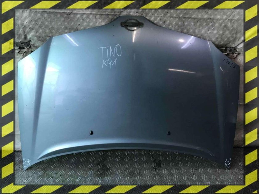 Капот Ниссан Тино