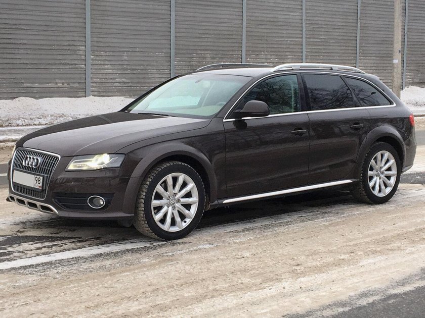 Ауди а4 универсал черная