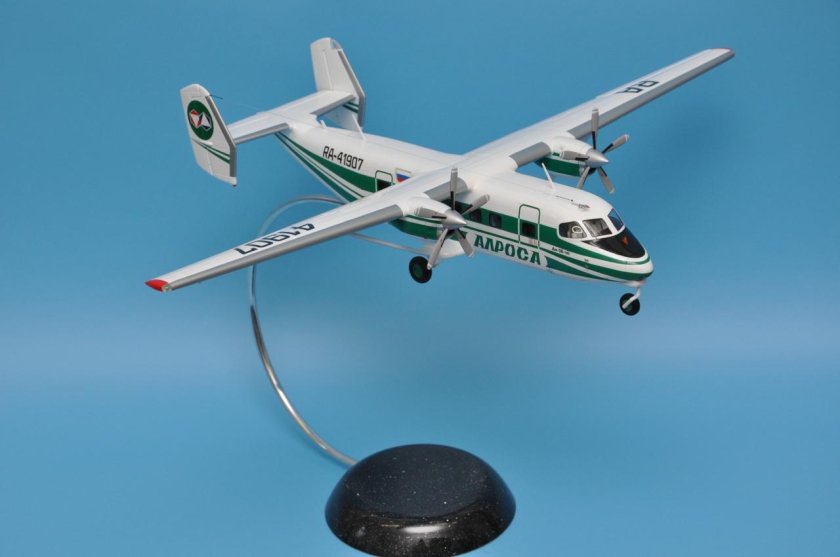 Модель самолёт АЛРОСА