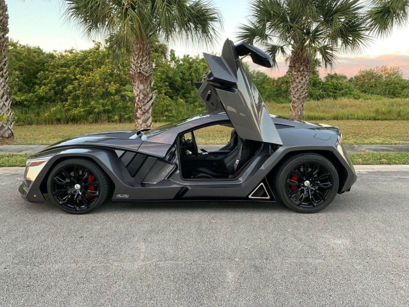 Бэтмобиль Корвет