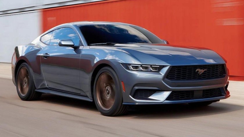 Форд Мустанг 2023