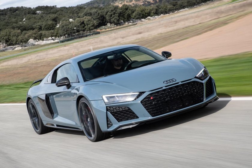 Audi r8 v10 Performance