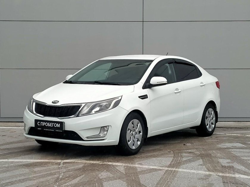 Киа Рио белая 2014