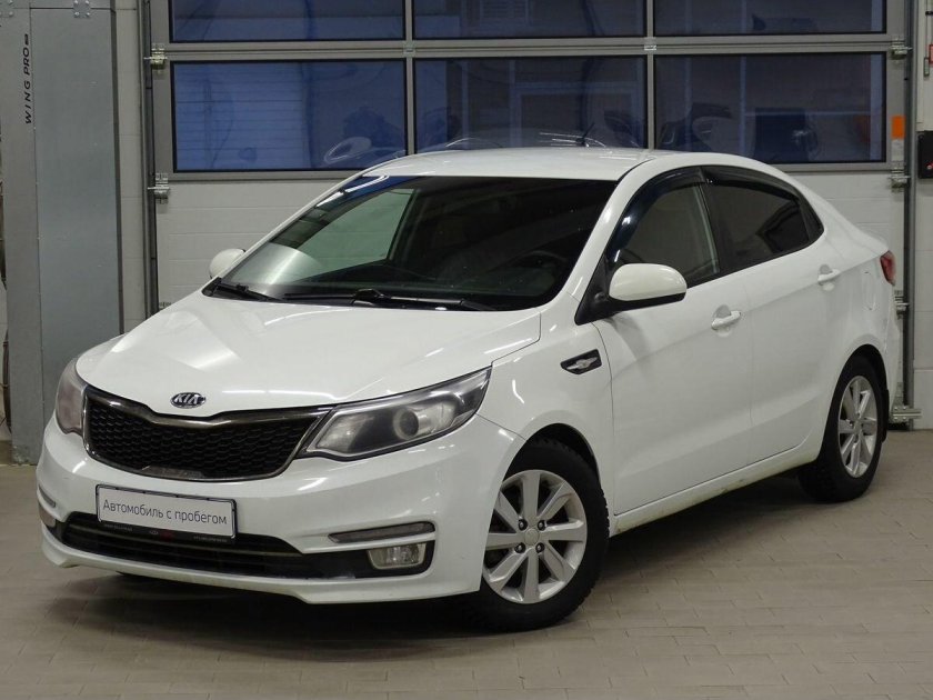 Киа Рио 2016 белая