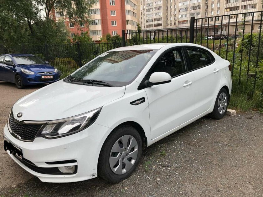Киа Рио 3 Рестайлинг белая