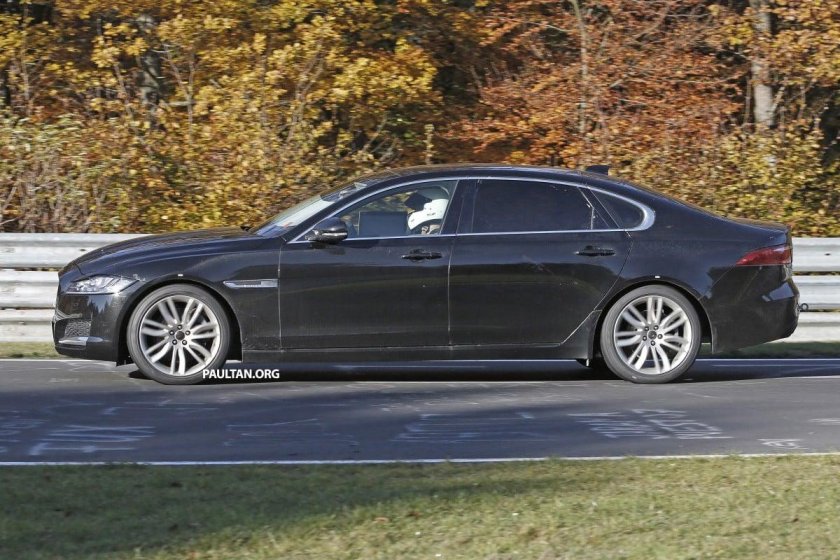 Ягуар XF универсал 2021