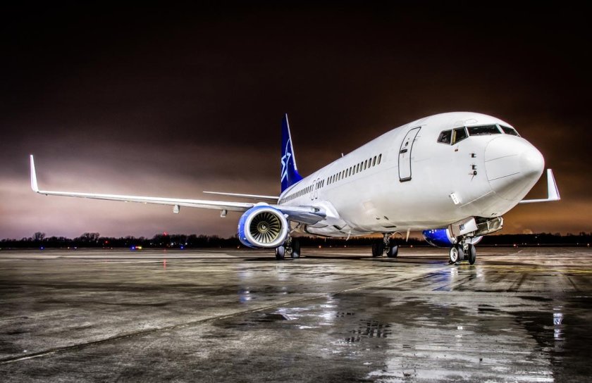 Самолёт Боинг 737