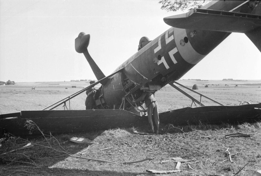 Немецкий самолет-разведчик Henschel HS 126b-1 (Хеншель)