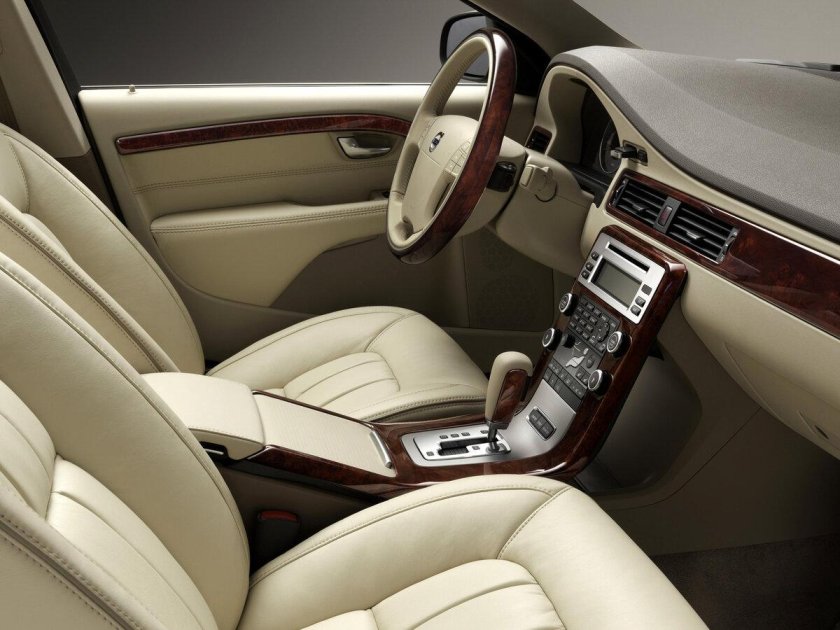 Салон Вольво s80 2 поколение