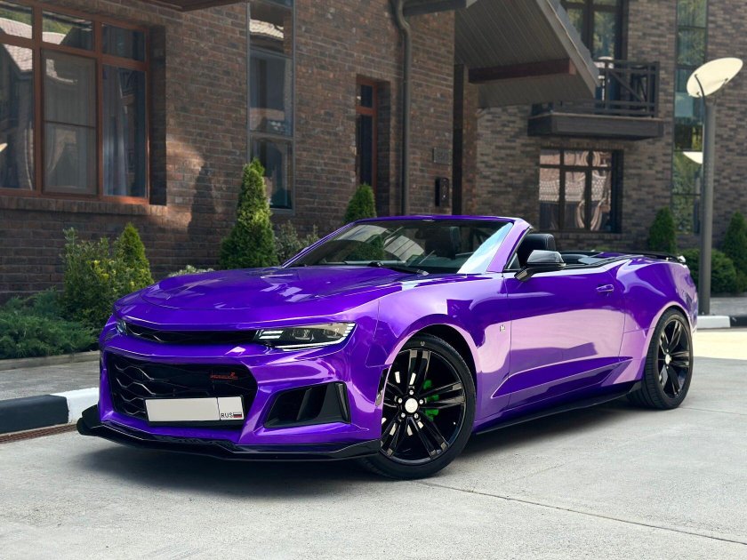 Шевроле Камаро фиолетовая